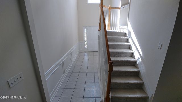 11073 CASTLEMAIN Circle E, Jacksonville, FL 32256