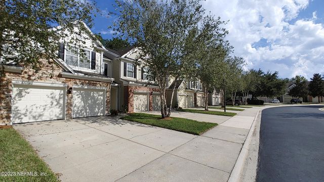 11073 CASTLEMAIN Circle E, Jacksonville, FL 32256