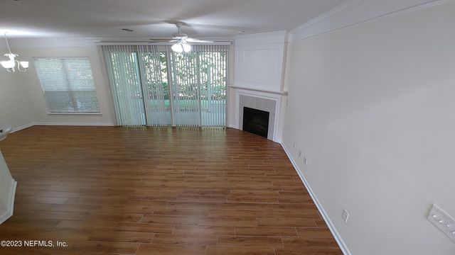 11073 CASTLEMAIN Circle E, Jacksonville, FL 32256