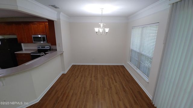 11073 CASTLEMAIN Circle E, Jacksonville, FL 32256
