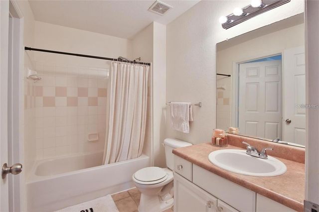5570 ROSEHILL ROAD 204, Sarasota, FL 34233