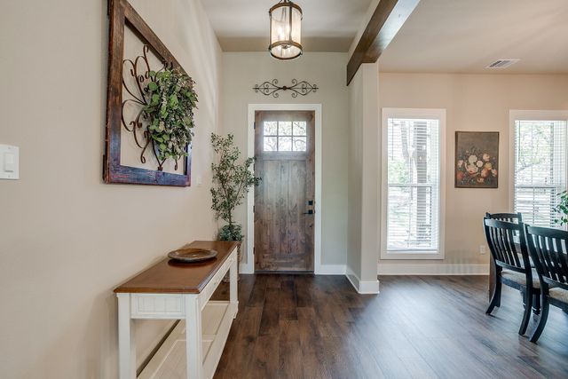 322 Mountain View Court, Sunset, TX 76270