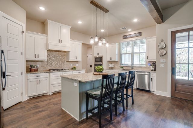 322 Mountain View Court, Sunset, TX 76270