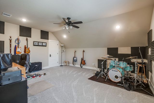 322 Mountain View Court, Sunset, TX 76270