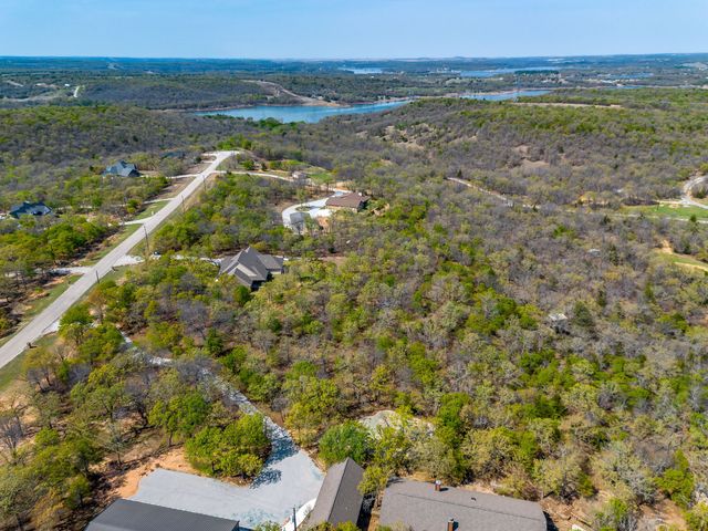 322 Mountain View Court, Sunset, TX 76270