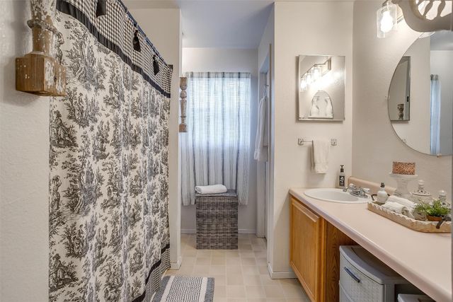 8716 County Road 1224a, Rio Vista, TX 76093