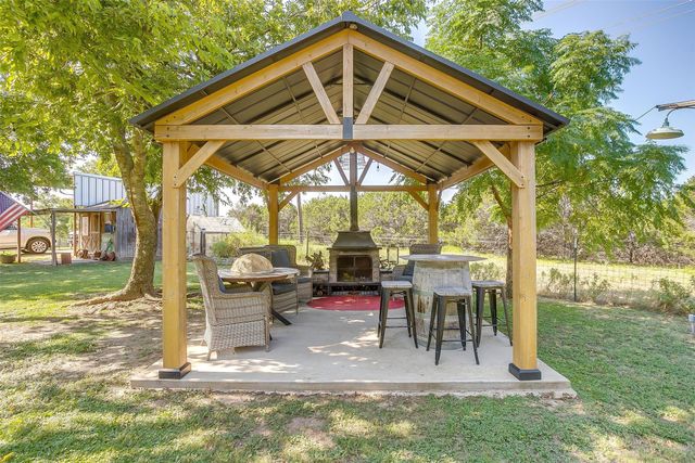 8716 County Road 1224a, Rio Vista, TX 76093