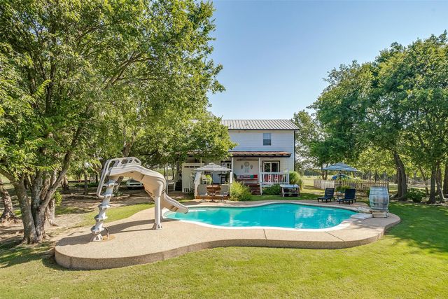 8716 County Road 1224a, Rio Vista, TX 76093