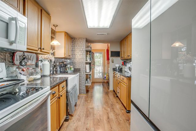 8716 County Road 1224a, Rio Vista, TX 76093