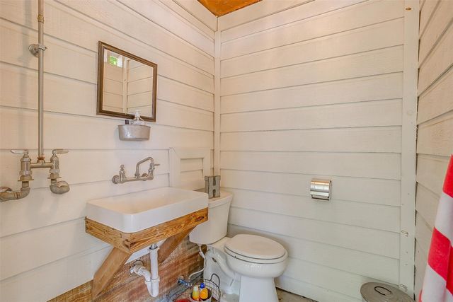 8716 County Road 1224a, Rio Vista, TX 76093