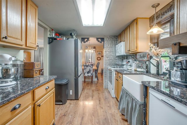 8716 County Road 1224a, Rio Vista, TX 76093