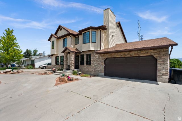 5563 S COPPER CITY DR, Kearns, UT 84118