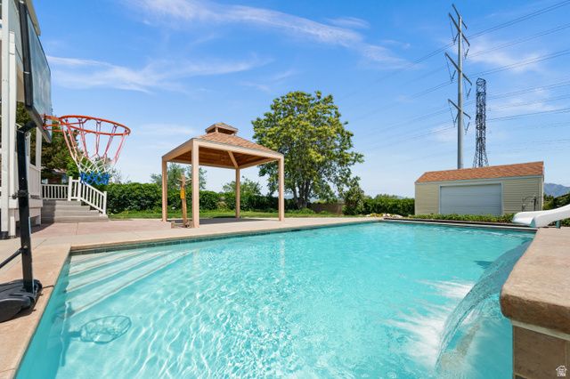 5563 S COPPER CITY DR, Kearns, UT 84118