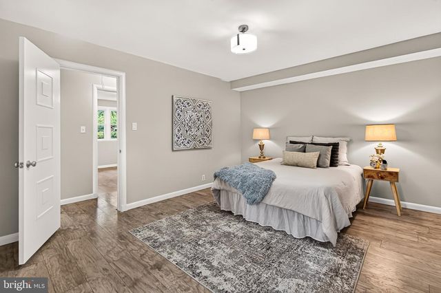 3539 DEVON DR, Falls Church, VA 22042