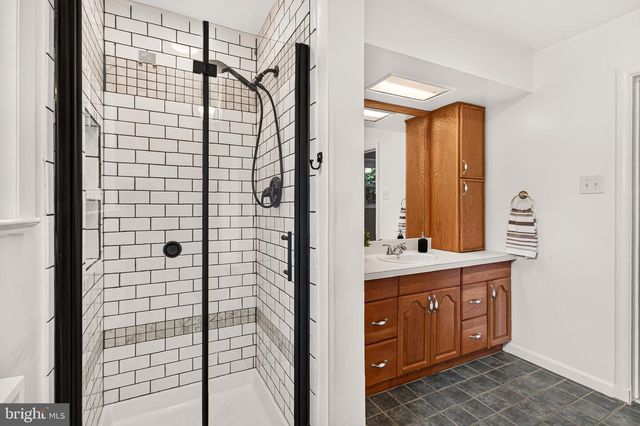 3539 DEVON DR, Falls Church, VA 22042