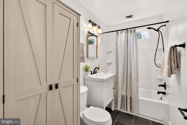 3539 DEVON DR, Falls Church, VA 22042