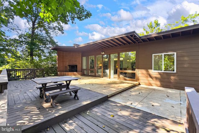 3539 DEVON DR, Falls Church, VA 22042