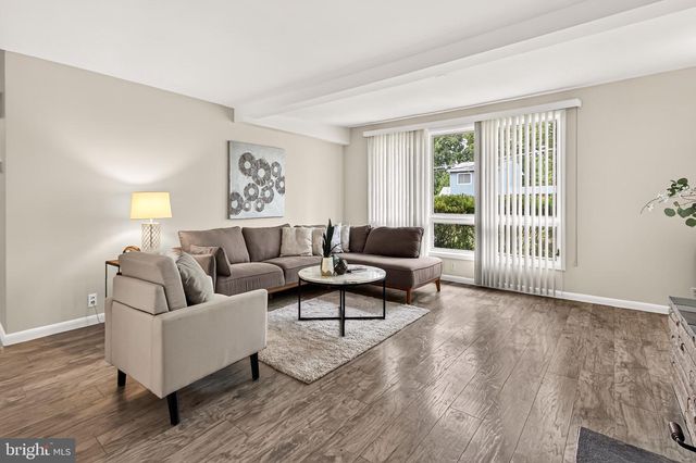 3539 DEVON DR, Falls Church, VA 22042