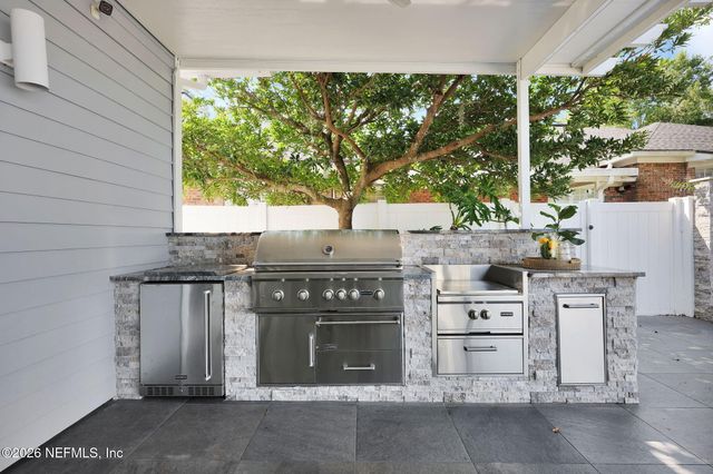 580 BROWARD Road, Jacksonville, FL 32218