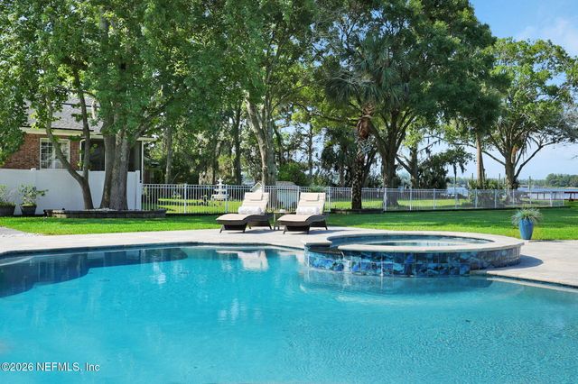 580 BROWARD Road, Jacksonville, FL 32218
