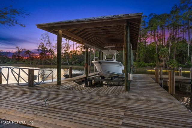 580 BROWARD Road, Jacksonville, FL 32218