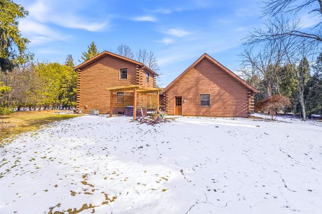 N8665 FIRELANE 10, Menasha, WI 54952