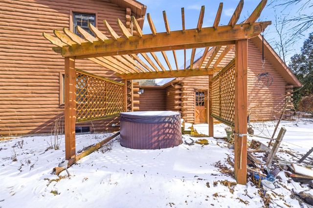 N8665 FIRELANE 10, Menasha, WI 54952