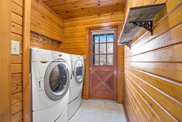 N8665 FIRELANE 10, Menasha, WI 54952