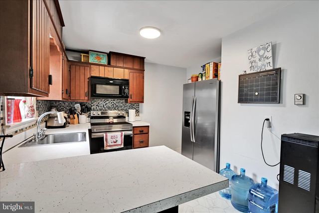 125 W GAUL ST, Wernersville, PA 19565