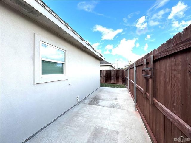 3110 Sabercat Avenue 2, Edinburg, TX 78542