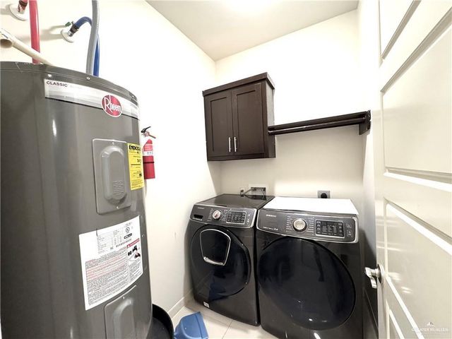 3110 Sabercat Avenue 2, Edinburg, TX 78542