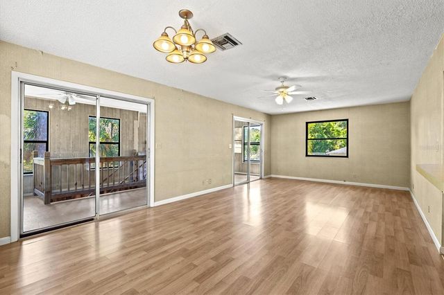 1312 TWIN LAKES AVENUE, Nokomis, FL 34275