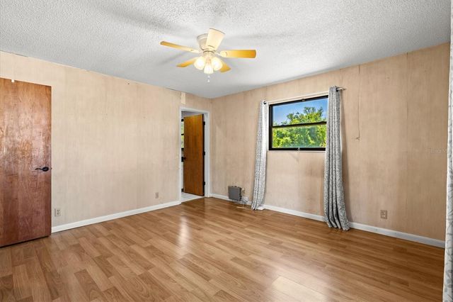 1312 TWIN LAKES AVENUE, Nokomis, FL 34275