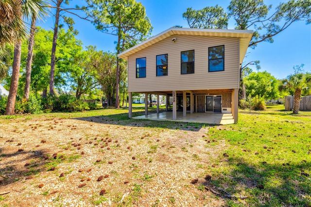 1312 TWIN LAKES AVENUE, Nokomis, FL 34275