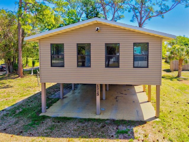 1312 TWIN LAKES AVENUE, Nokomis, FL 34275