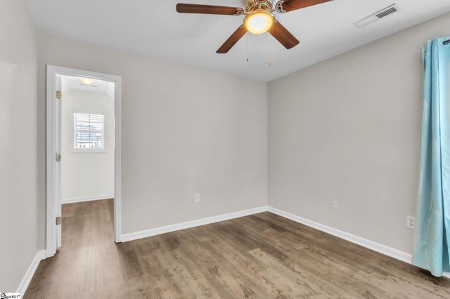 513 Walkingstick Way, Simpsonville, SC 29680