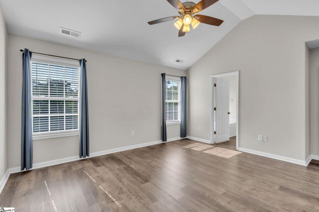 513 Walkingstick Way, Simpsonville, SC 29680