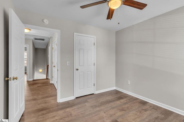 513 Walkingstick Way, Simpsonville, SC 29680