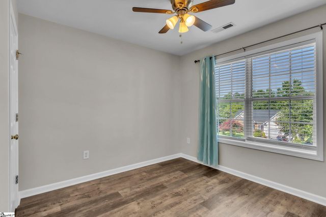 513 Walkingstick Way, Simpsonville, SC 29680