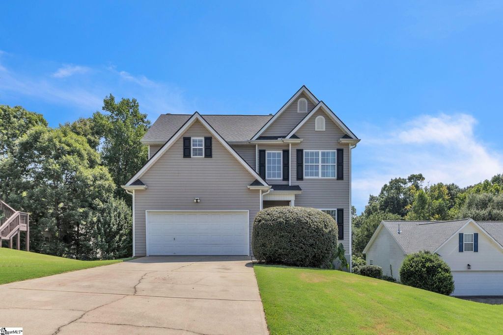 513 Walkingstick Way, Simpsonville, SC 29680
