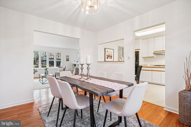 8928 CHELTONHAM PL, Annandale, VA 22003