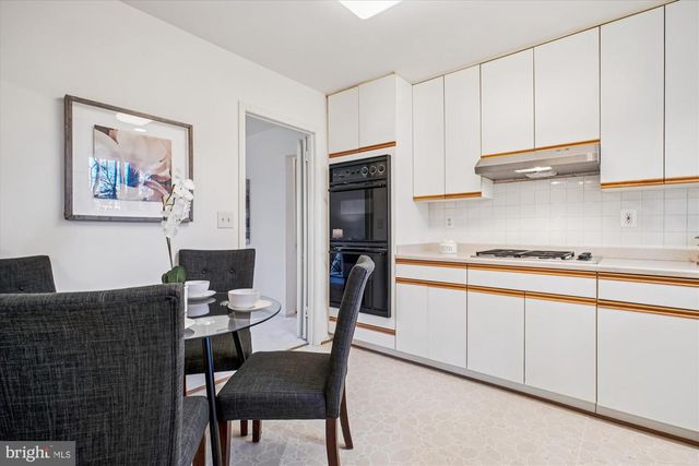 8928 CHELTONHAM PL, Annandale, VA 22003