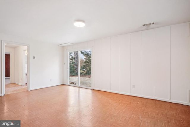 8928 CHELTONHAM PL, Annandale, VA 22003