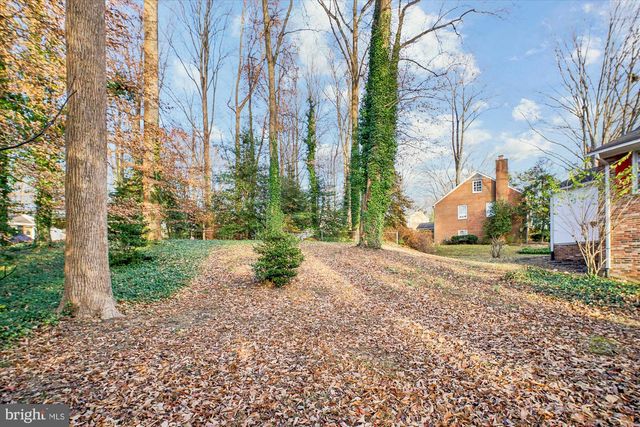 8928 CHELTONHAM PL, Annandale, VA 22003