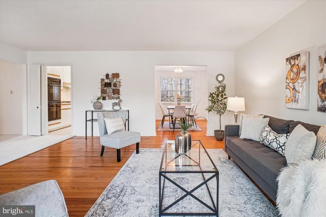 8928 CHELTONHAM PL, Annandale, VA 22003