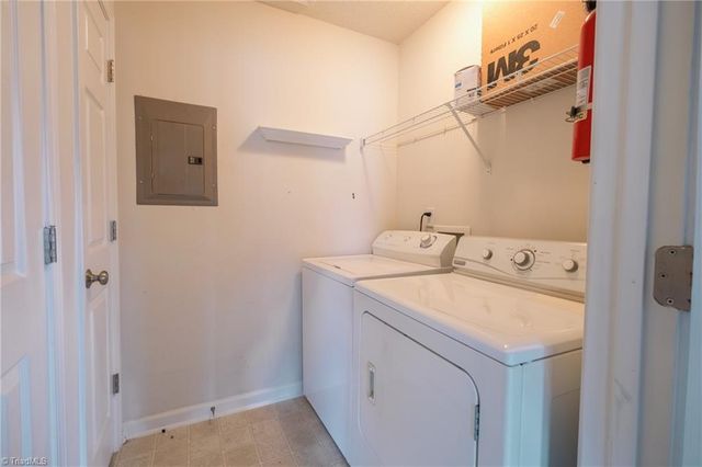 4701 Pennoak Lane M, Greensboro, NC 27407