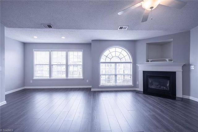 4701 Pennoak Lane M, Greensboro, NC 27407