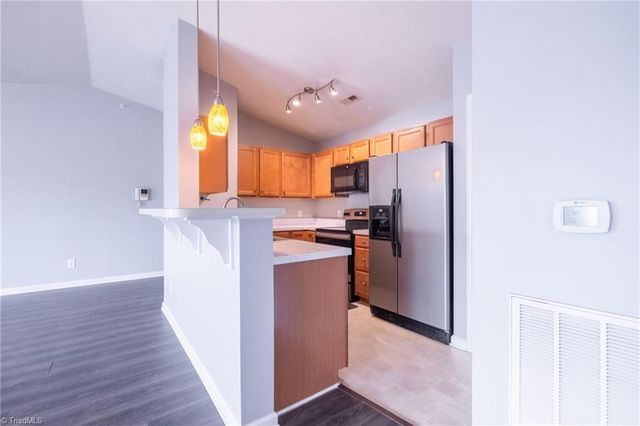 4701 Pennoak Lane M, Greensboro, NC 27407