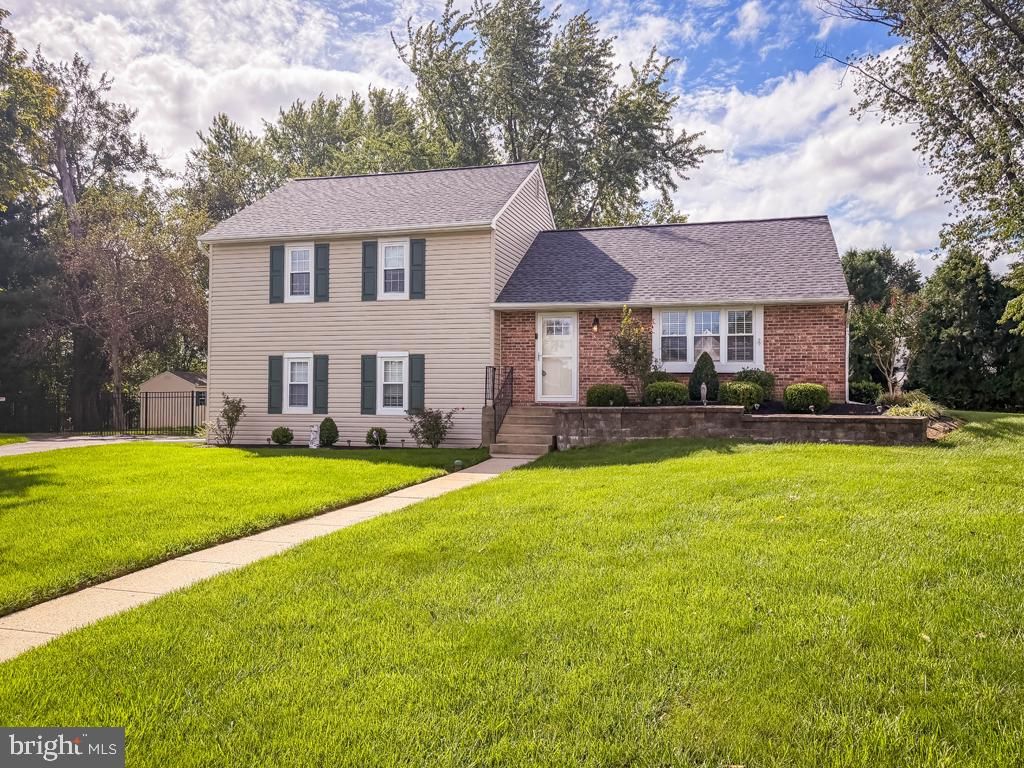 8 CARMEL PL, Newtown, PA 18940 — exterior