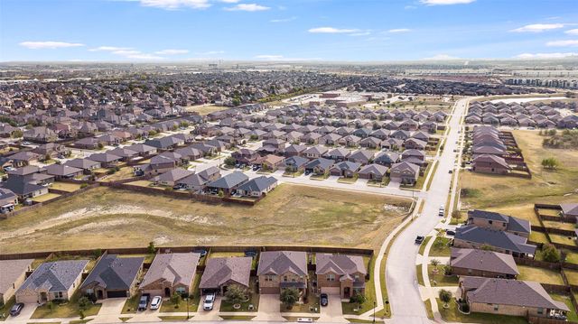 1024 Cushing Drive, Fort Worth, TX 76177